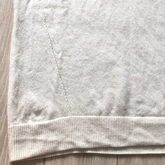 French Brand Marie Sixtine 100% Cashmere V Neck Sweater in Cream Size M - Picture 4 of 11